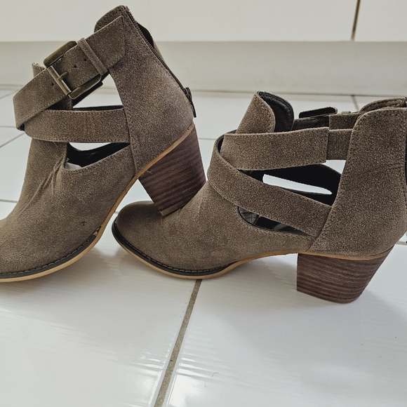 Harlow Suede Fall Ankle booties Green Sz US 9 - Picture 10 of 11